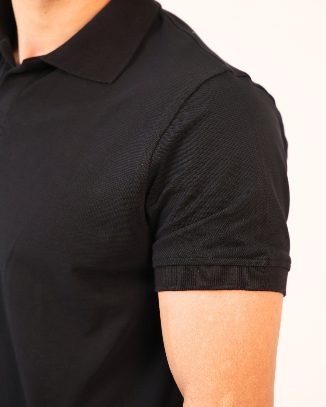 Buttonless Polo Pique - Black